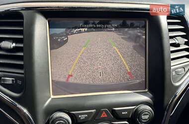 Внедорожник / Кроссовер Jeep Grand Cherokee 2014 в 