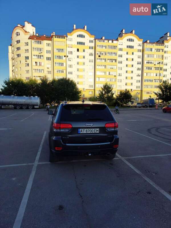 Внедорожник / Кроссовер Jeep Grand Cherokee 2016 в Ивано-Франковске фото 6 Внедорожник / Кроссовер Jeep Grand Cherokee 2016 в Ивано-Франковске
