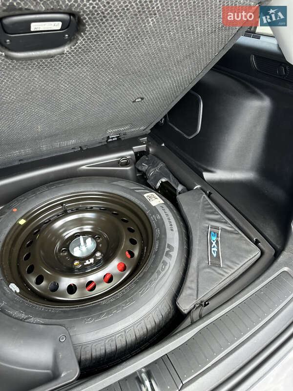 Внедорожник / Кроссовер Jeep Grand Cherokee 2022 в Киеве