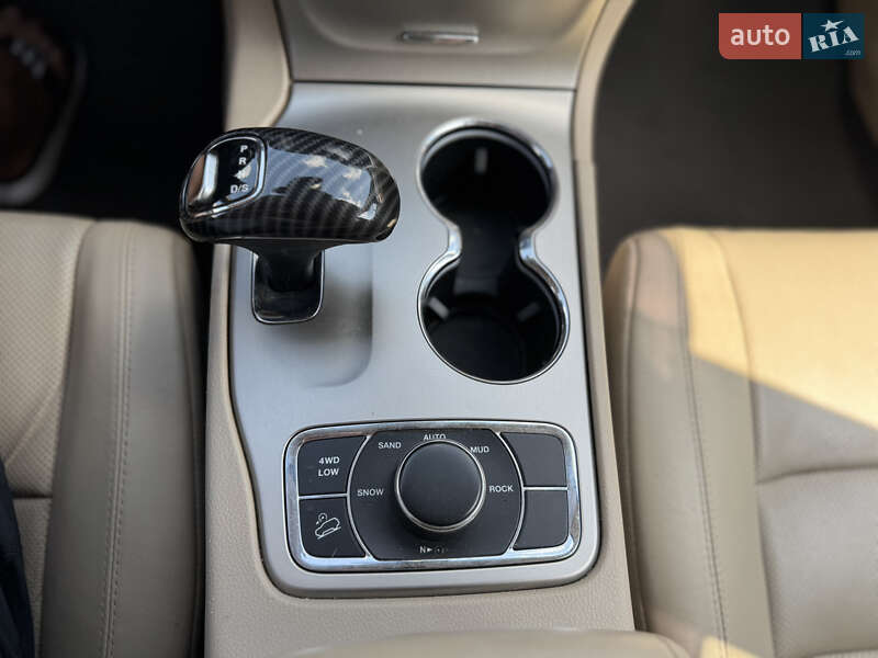 Внедорожник / Кроссовер Jeep Grand Cherokee 2014 в Киеве