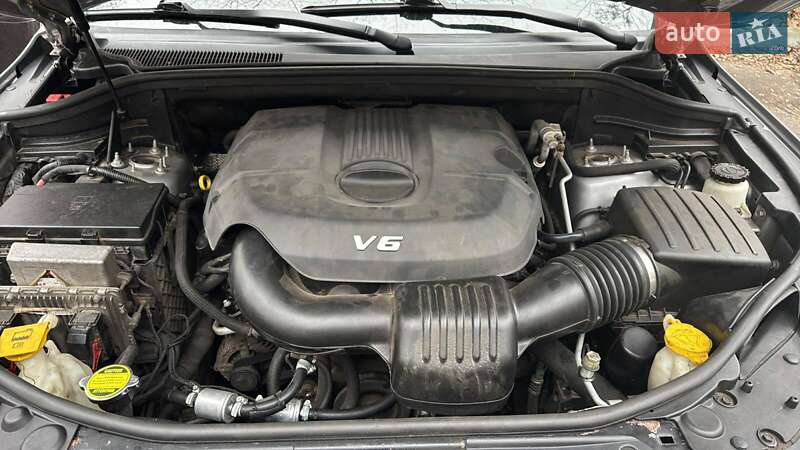 Внедорожник / Кроссовер Jeep Grand Cherokee 2015 в Киеве