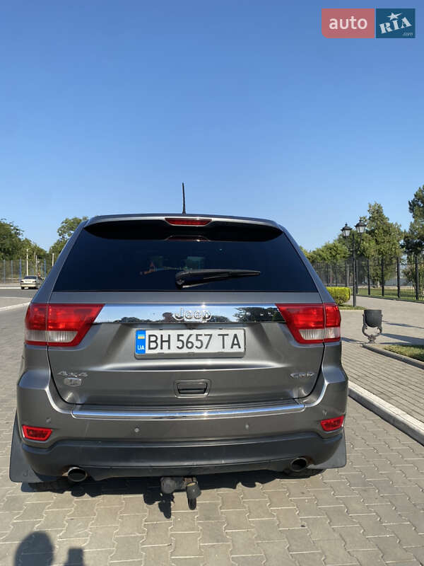 Внедорожник / Кроссовер Jeep Grand Cherokee 2011 в Измаиле