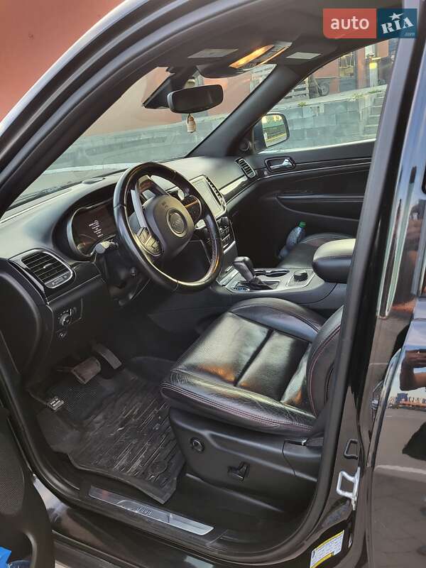 Внедорожник / Кроссовер Jeep Grand Cherokee 2020 в Киеве