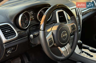 Позашляховик / Кросовер Jeep Grand Cherokee 2011 в 