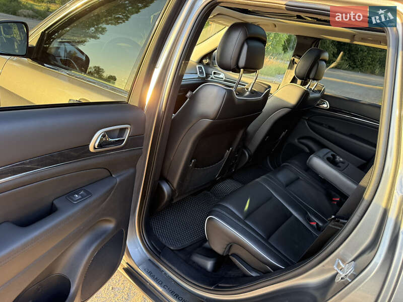 Внедорожник / Кроссовер Jeep Grand Cherokee 2011 в Киеве