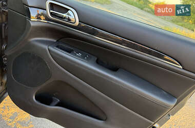 Позашляховик / Кросовер Jeep Grand Cherokee 2011 в 