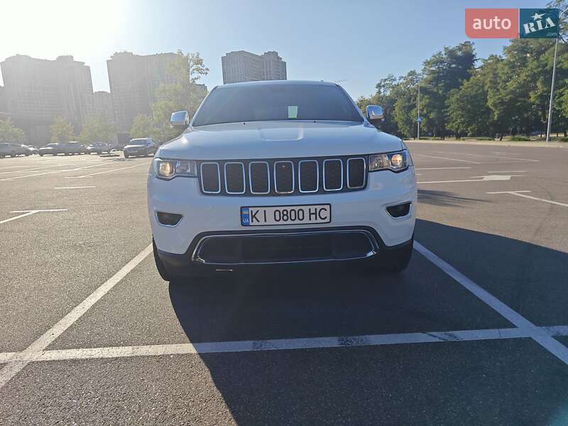 Внедорожник / Кроссовер Jeep Grand Cherokee 2018 в Киеве фото 10 Внедорожник / Кроссовер Jeep Grand Cherokee 2018 в Киеве