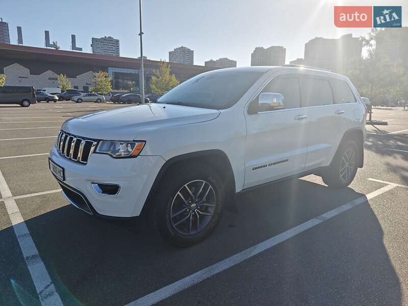 Внедорожник / Кроссовер Jeep Grand Cherokee 2018 в Киеве фото 17 Внедорожник / Кроссовер Jeep Grand Cherokee 2018 в Киеве