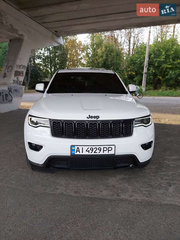 Внедорожник / Кроссовер Jeep Grand Cherokee 2020 в Киеве фото 11 Внедорожник / Кроссовер Jeep Grand Cherokee 2020 в Киеве