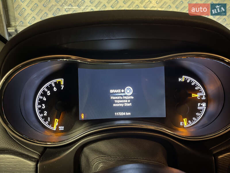 Внедорожник / Кроссовер Jeep Grand Cherokee 2018 в Киеве