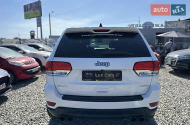 Внедорожник / Кроссовер Jeep Grand Cherokee 2015 в 