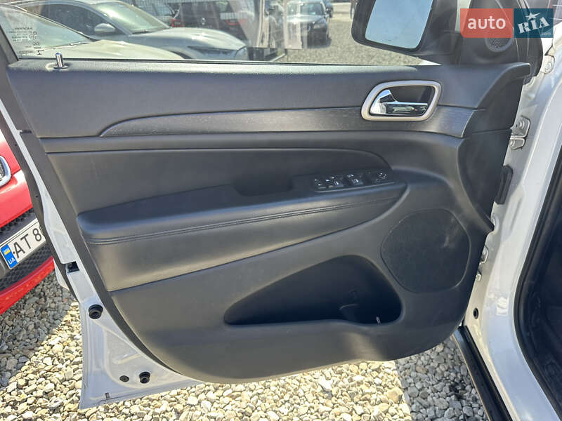 Позашляховик / Кросовер Jeep Grand Cherokee 2015 в Івано-Франківську фото 16 Позашляховик / Кросовер Jeep Grand Cherokee 2015 в Івано-Франківську