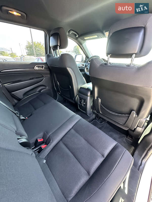 Позашляховик / Кросовер Jeep Grand Cherokee 2015 в Івано-Франківську фото 32 Позашляховик / Кросовер Jeep Grand Cherokee 2015 в Івано-Франківську