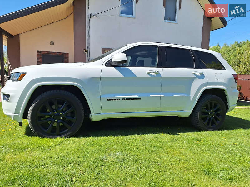 Внедорожник / Кроссовер Jeep Grand Cherokee 2018 в Киеве