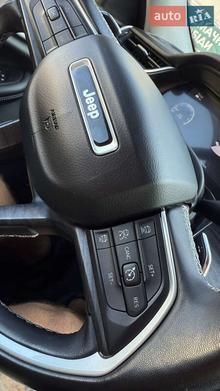 Позашляховик / Кросовер Jeep Grand Cherokee 2021 в Рівному