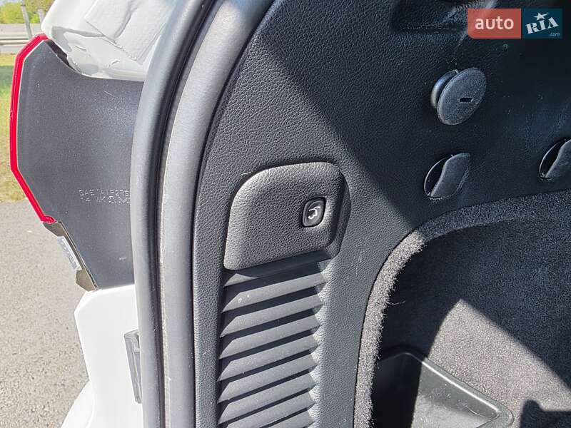 Внедорожник / Кроссовер Jeep Grand Cherokee 2018 в Киеве