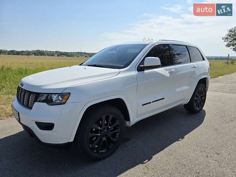 Внедорожник / Кроссовер Jeep Grand Cherokee 2018 в Киеве