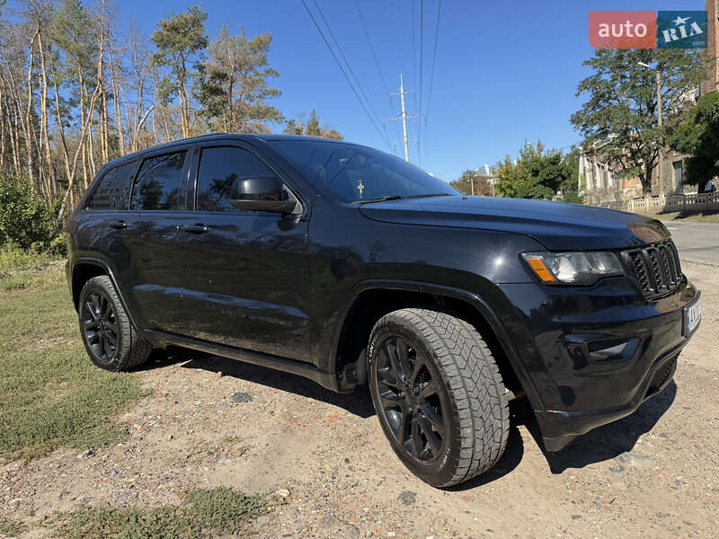 Внедорожник / Кроссовер Jeep Grand Cherokee 2018 в Харькове