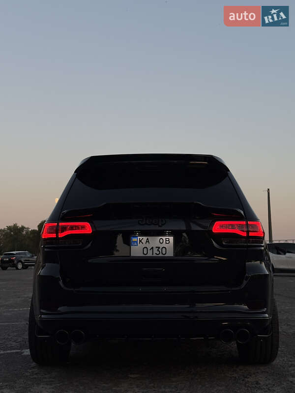 Внедорожник / Кроссовер Jeep Grand Cherokee 2016 в Киеве