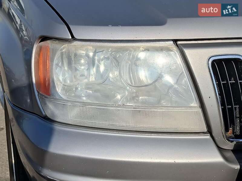 Внедорожник / Кроссовер Jeep Grand Cherokee 2001 в Харькове