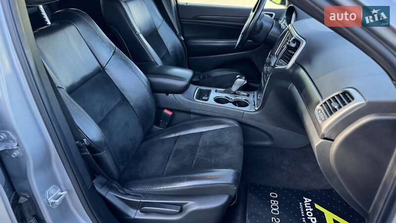 Позашляховик / Кросовер Jeep Grand Cherokee 2017 в Києві