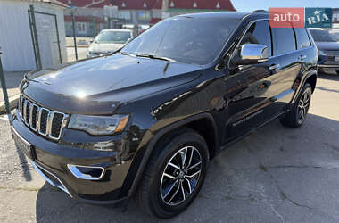 Внедорожник / Кроссовер Jeep Grand Cherokee 2017 в Киеве