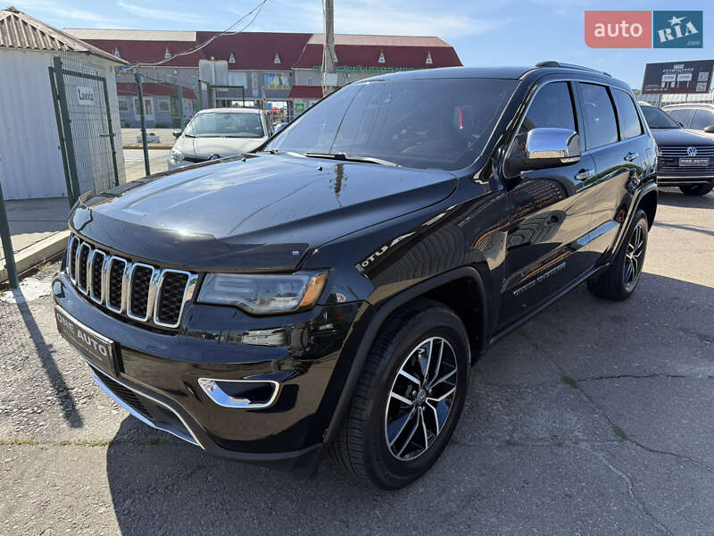 Внедорожник / Кроссовер Jeep Grand Cherokee 2017 в Киеве