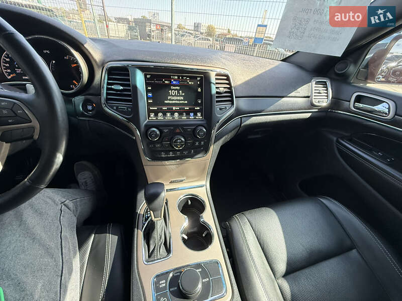 Внедорожник / Кроссовер Jeep Grand Cherokee 2017 в Киеве