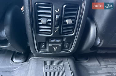 Внедорожник / Кроссовер Jeep Grand Cherokee 2020 в 