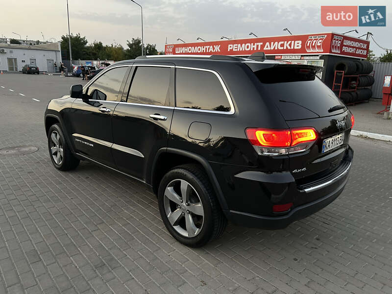 Позашляховик / Кросовер Jeep Grand Cherokee 2016 в Києві