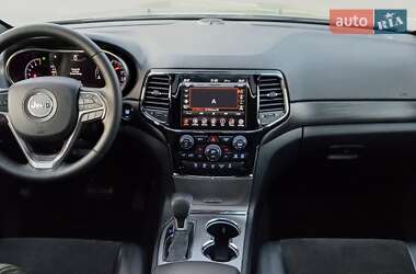 Внедорожник / Кроссовер Jeep Grand Cherokee 2022 в 