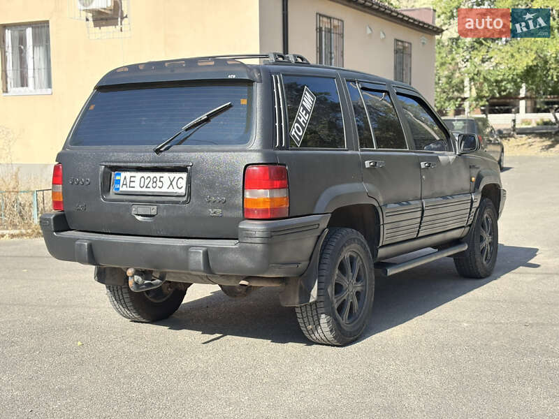 Внедорожник / Кроссовер Jeep Grand Cherokee 1993 в Днепре