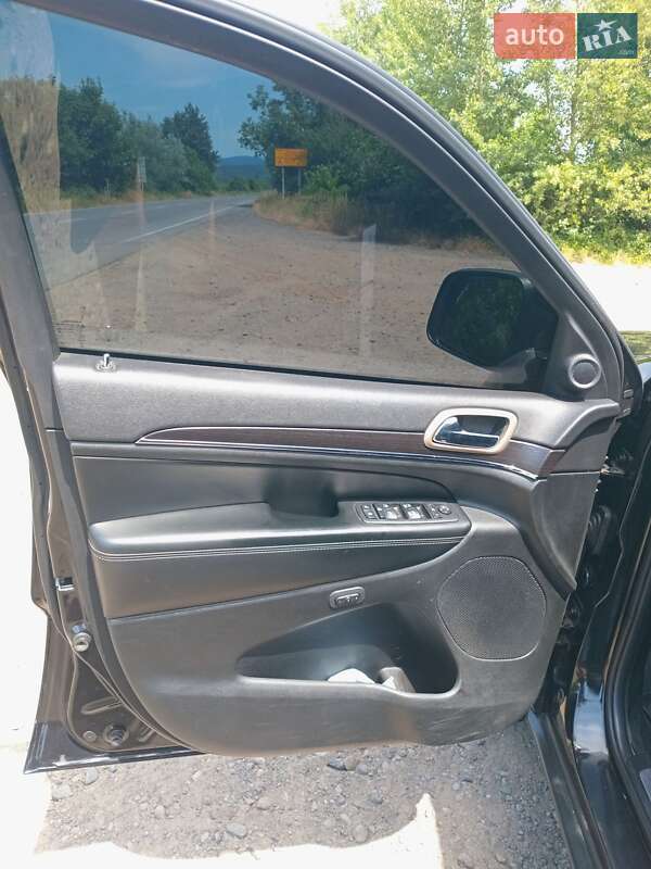 Внедорожник / Кроссовер Jeep Grand Cherokee 2013 в Ужгороде фото 12 Внедорожник / Кроссовер Jeep Grand Cherokee 2013 в Ужгороде
