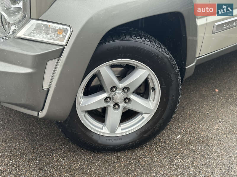 Внедорожник / Кроссовер Jeep Grand Cherokee 2008 в Киеве