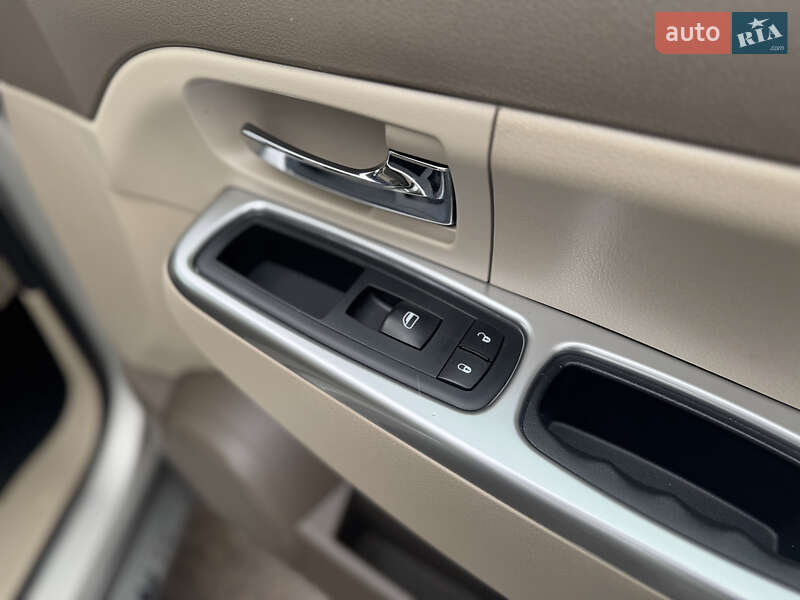 Внедорожник / Кроссовер Jeep Grand Cherokee 2008 в Киеве