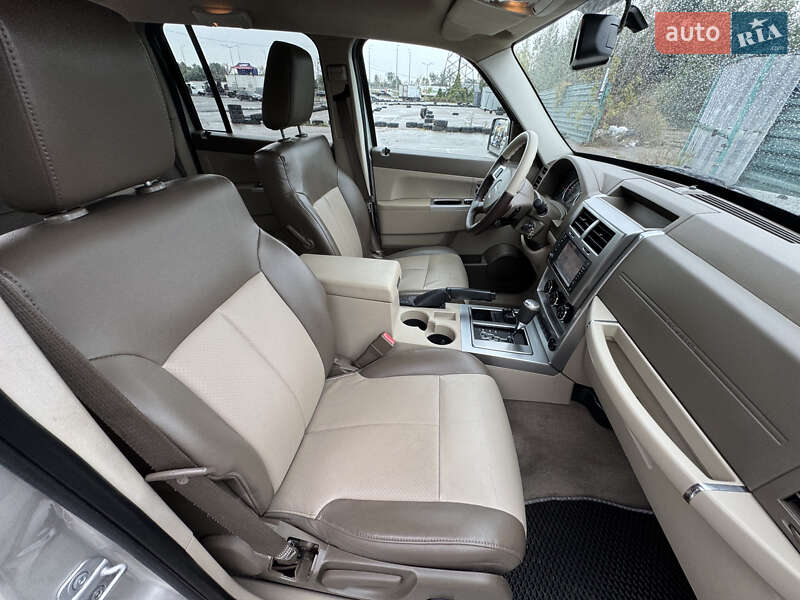 Внедорожник / Кроссовер Jeep Grand Cherokee 2008 в Киеве