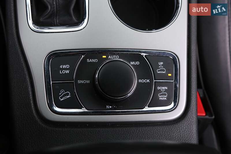 Позашляховик / Кросовер Jeep Grand Cherokee 2018 в Києві фото 22 Позашляховик / Кросовер Jeep Grand Cherokee 2018 в Києві
