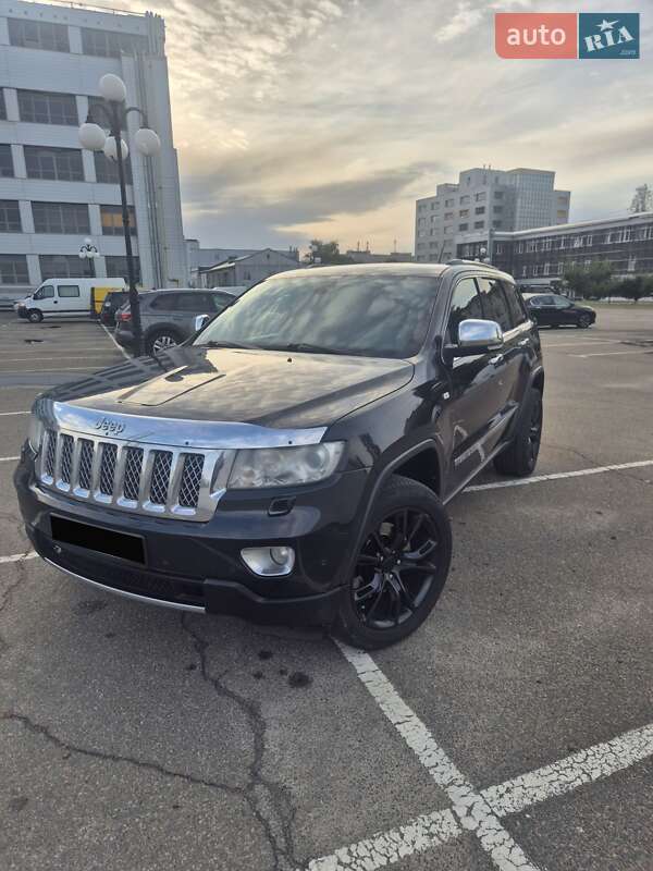 Внедорожник / Кроссовер Jeep Grand Cherokee 2013 в Киеве