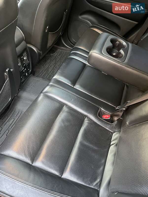 Внедорожник / Кроссовер Jeep Grand Cherokee 2016 в Киеве