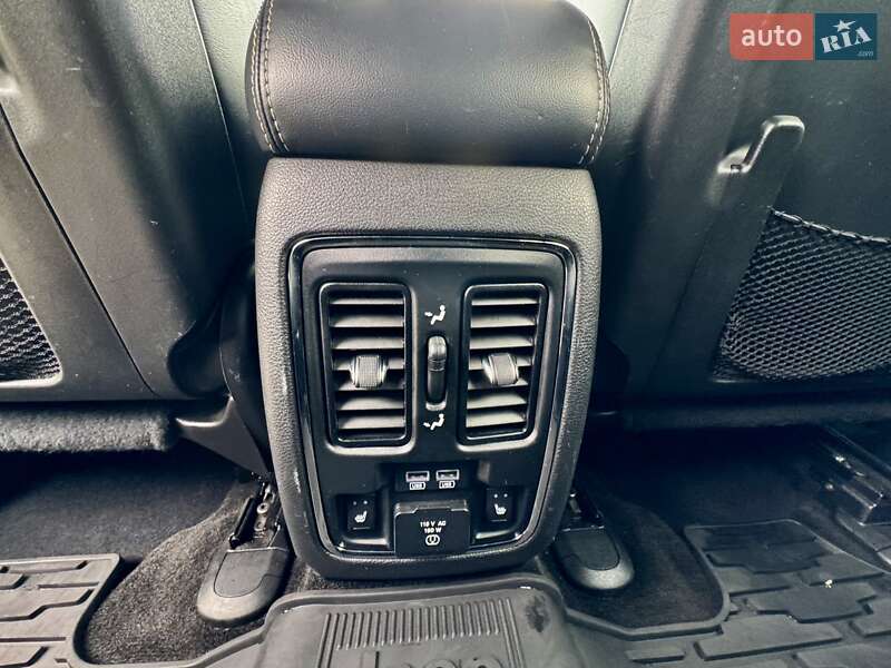 Внедорожник / Кроссовер Jeep Grand Cherokee 2014 в Киеве
