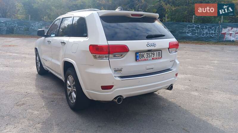 Внедорожник / Кроссовер Jeep Grand Cherokee 2015 в Полтаве