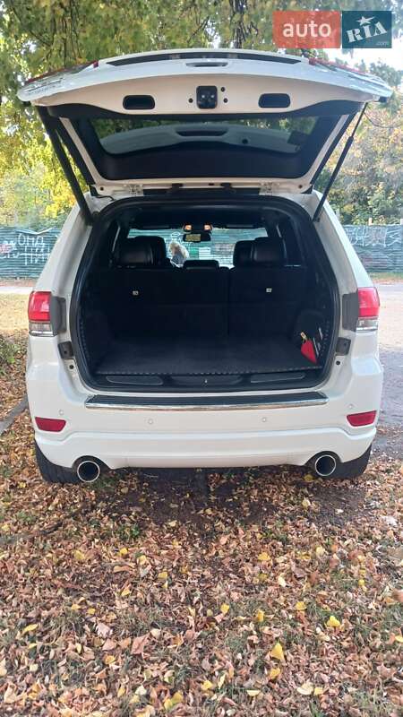 Внедорожник / Кроссовер Jeep Grand Cherokee 2015 в Полтаве