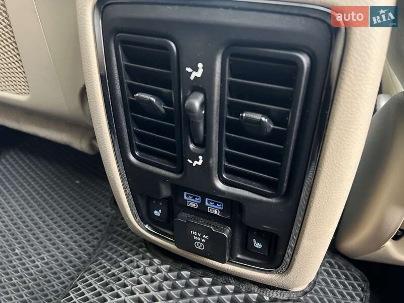 Внедорожник / Кроссовер Jeep Grand Cherokee 2016 в Тернополе