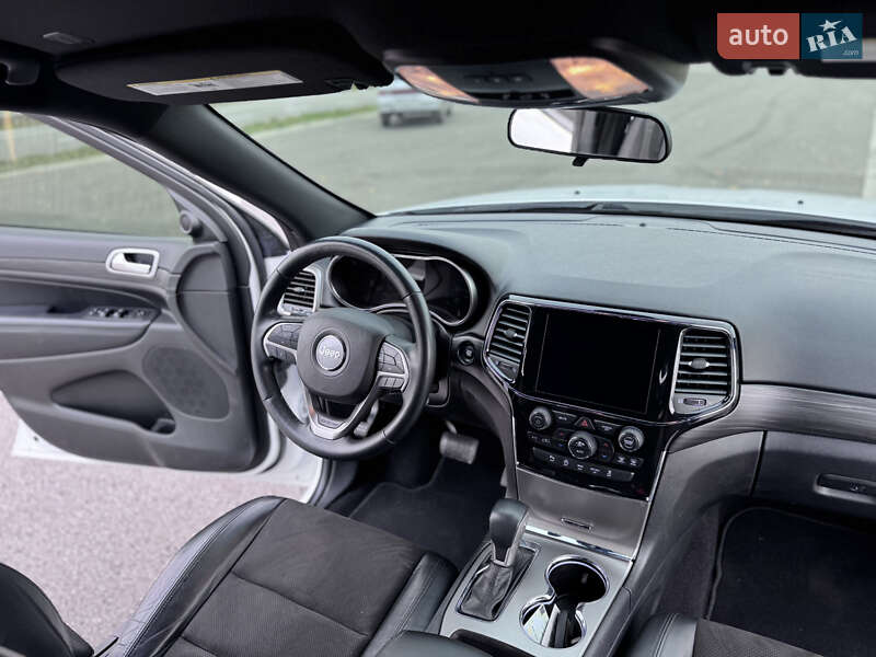 Внедорожник / Кроссовер Jeep Grand Cherokee 2021 в Ромнах