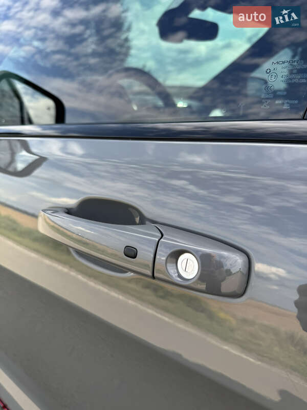 Внедорожник / Кроссовер Jeep Grand Cherokee 2020 в Киеве