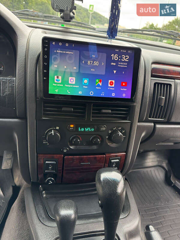 Внедорожник / Кроссовер Jeep Grand Cherokee 2000 в Косове