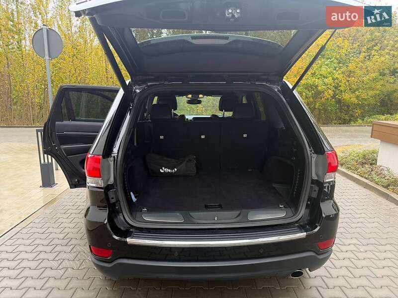 Внедорожник / Кроссовер Jeep Grand Cherokee 2017 в Виннице