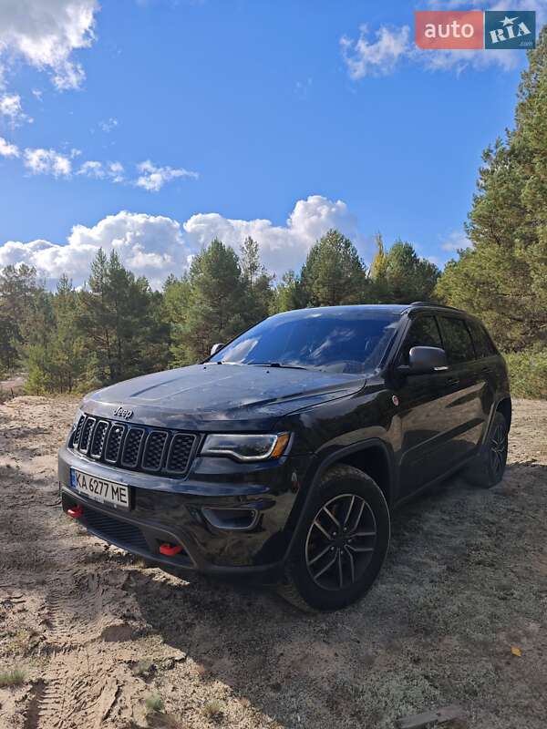 Внедорожник / Кроссовер Jeep Grand Cherokee 2018 в Киеве