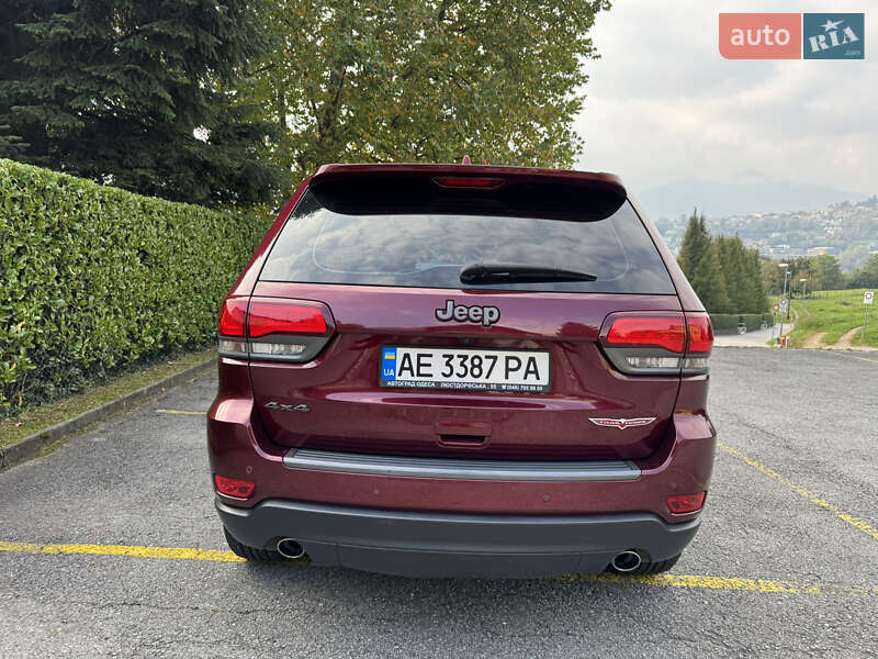 Позашляховик / Кросовер Jeep Grand Cherokee 2016 в Києві фото 24 Позашляховик / Кросовер Jeep Grand Cherokee 2016 в Києві