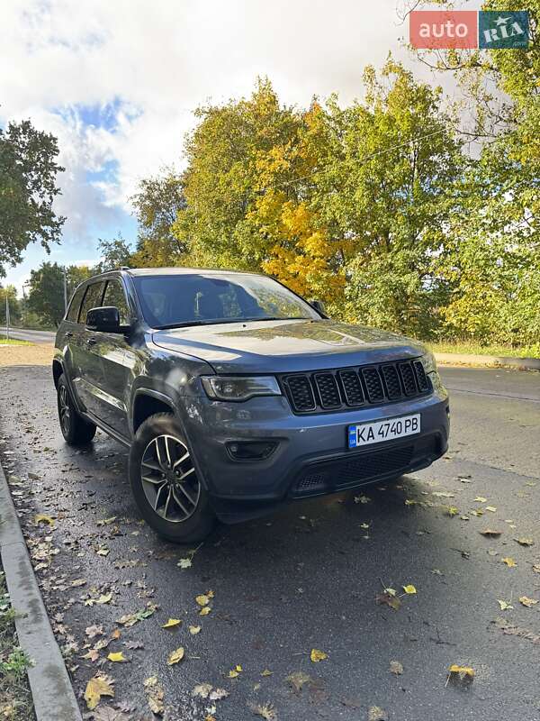 Внедорожник / Кроссовер Jeep Grand Cherokee 2020 в Киеве